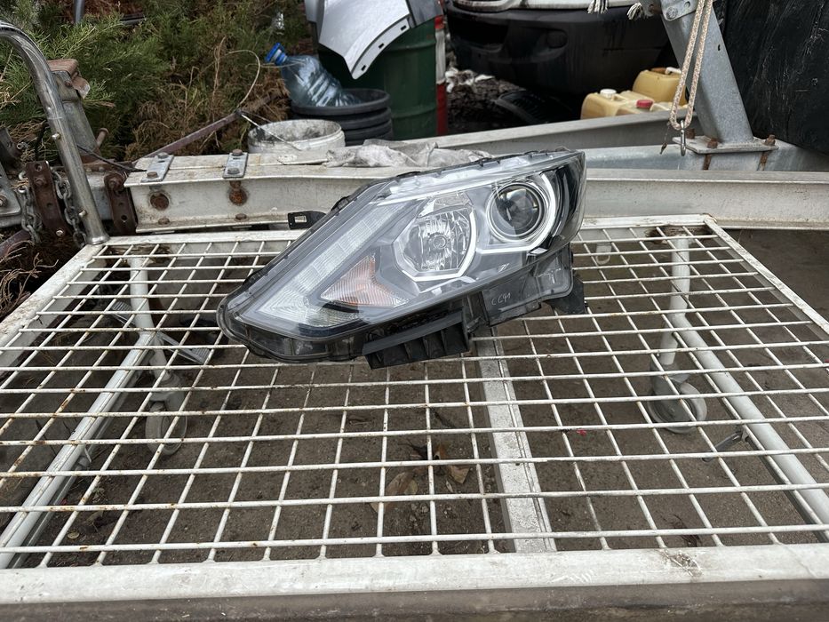 Nissan Qashqai ляв фар 2014-2017