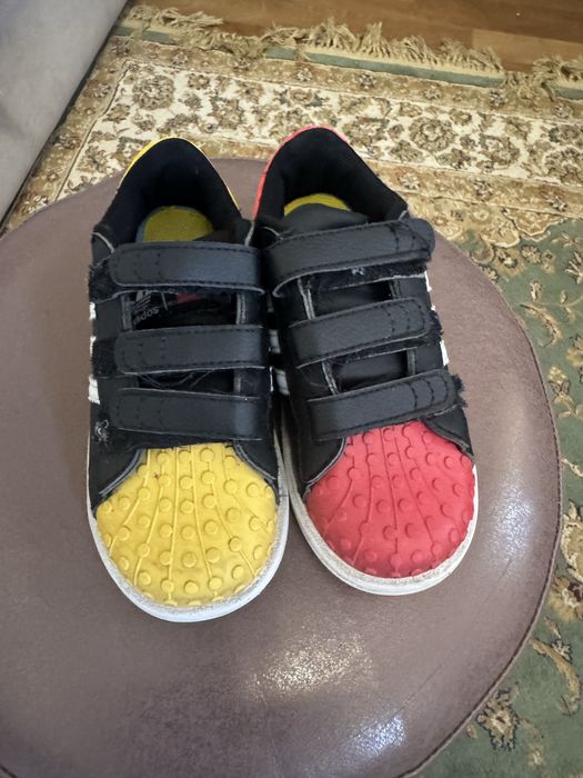 Продам кроссовки Adidas Lego