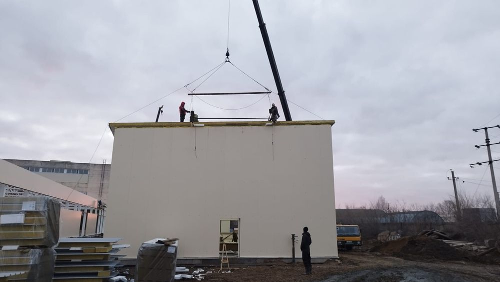 Монтаж сэндвич панелей