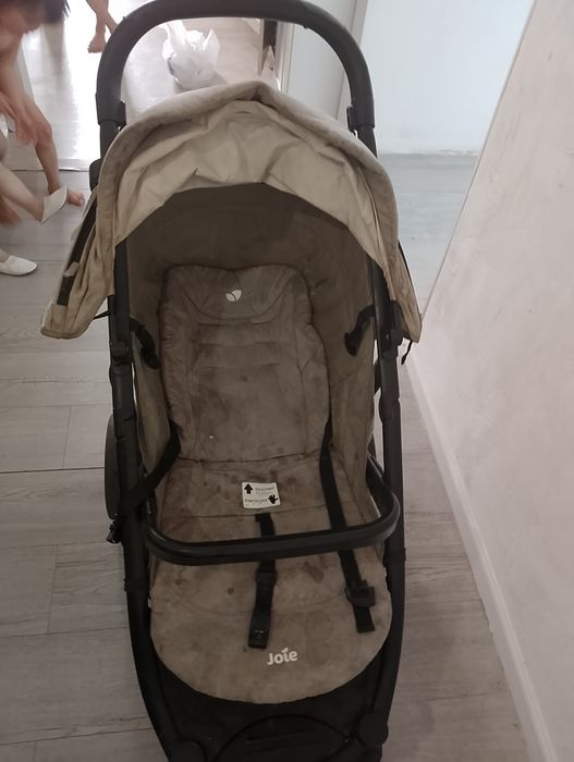 Коляска прогулочная продам