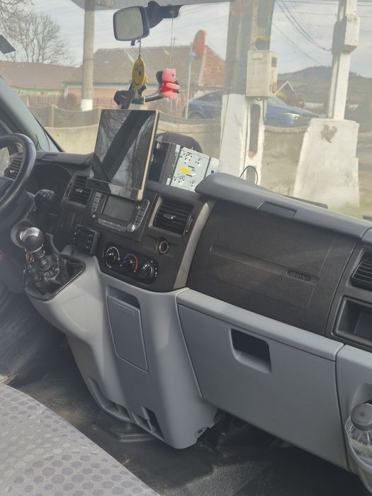 Nu fac schimb ford tranzit