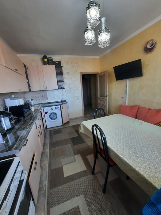 3х ком. кв. возле КАЗГЮУ