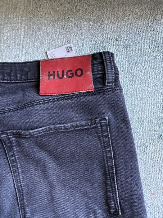 Blugi Hugo Boss Negri