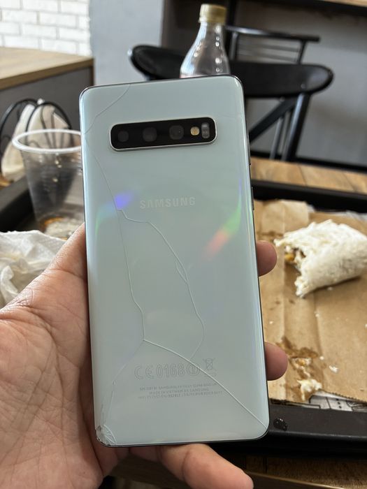 Продам galaxy s10