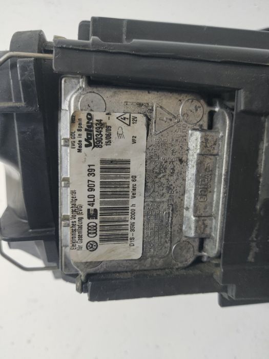 3C0941751K Far xenon stanga adaptiv Volkswagen Passat B6 3C0 2010