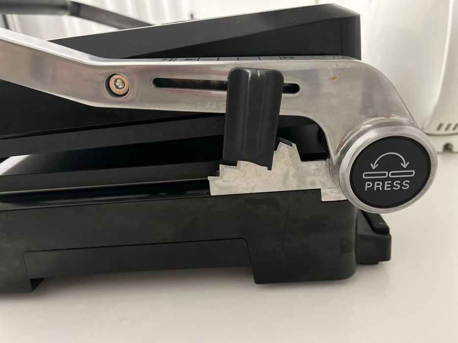 Продам гриль Delonghi/Делонги