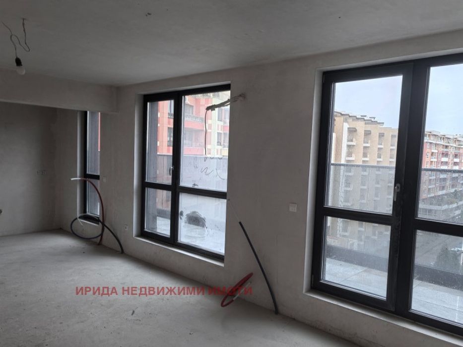 Продава се Тристаен апартамент в София, Полигона - 146 кв.м за 1297 €/кв.м - Снимка #4