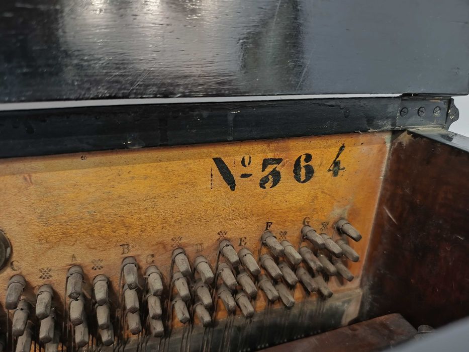 Пиано D. Burckhardt & Cie. Paris 1855г.