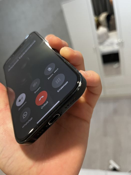 Продам айфон 15 на 128г