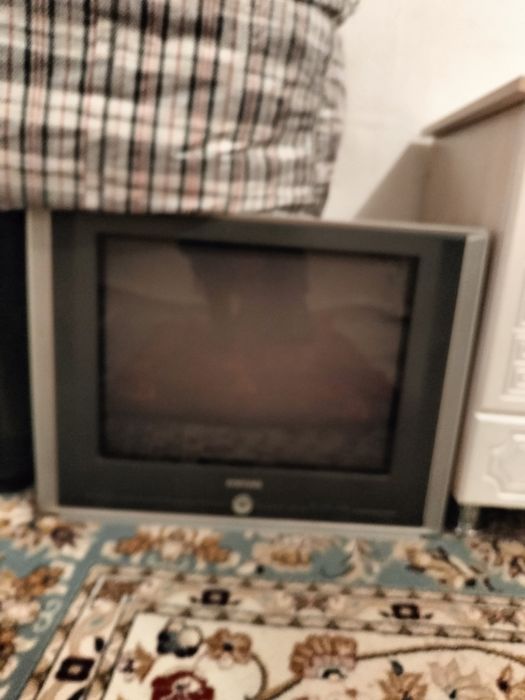 Телевизор старый