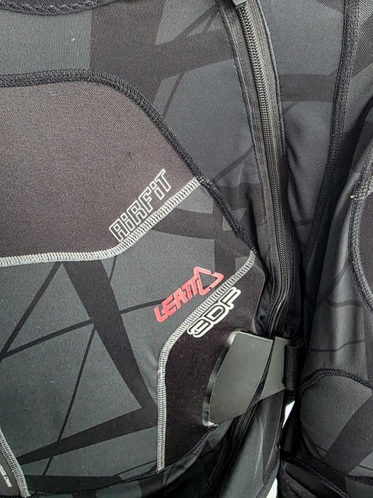 Leatt 3DF AirFit - Протекторна мото жилетка, размер L