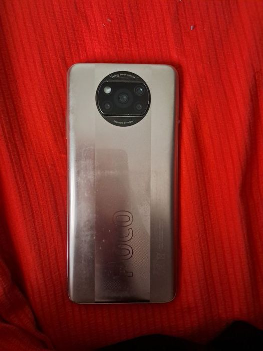 Poco x3 pro sotiladi 8/256 xolati zur ochilmagan aybi yuq