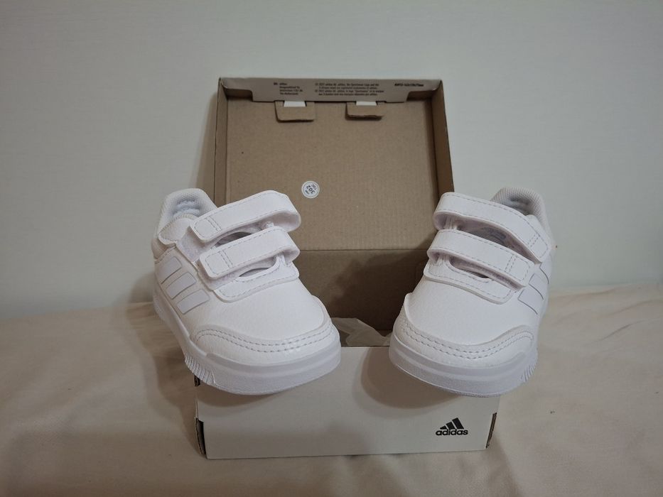 Маратонки Adidas