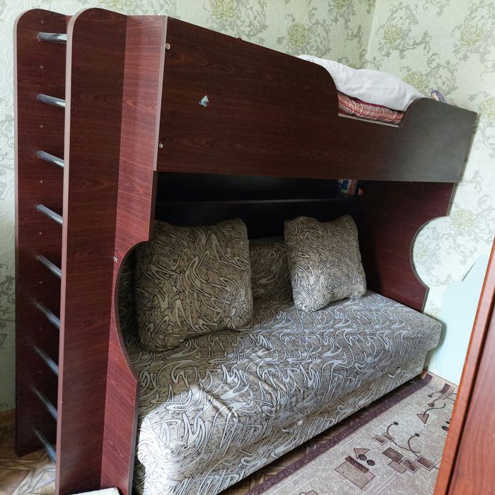 Двухярусный кровать