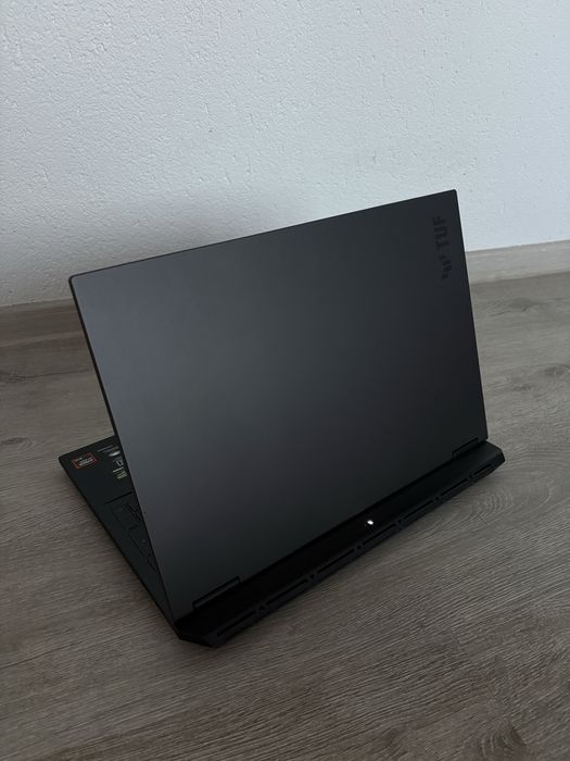 ASUS TUF A16 Ryzen 9 8940HX RTX 5060 32GB 1TB Garanție 2028