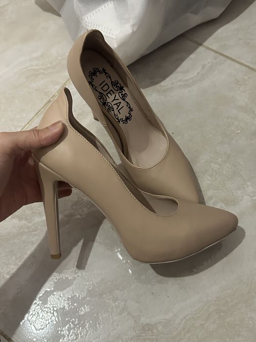 туфли бежевые новые