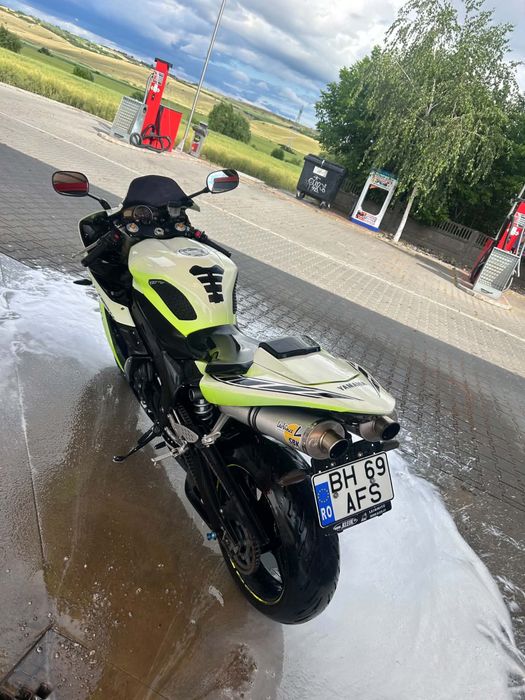 Vand Yamaha R1.