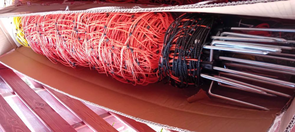 Vând plasă pentru gard electric nouă