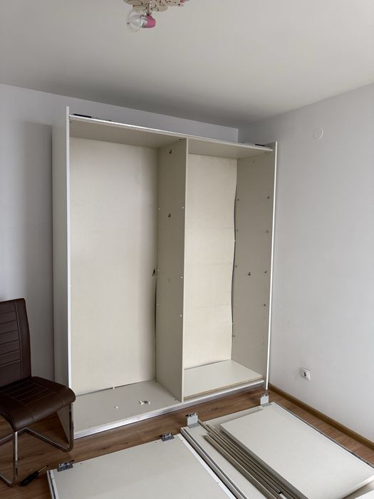 Двукрилен гардероб, тв шкаф и етажерка