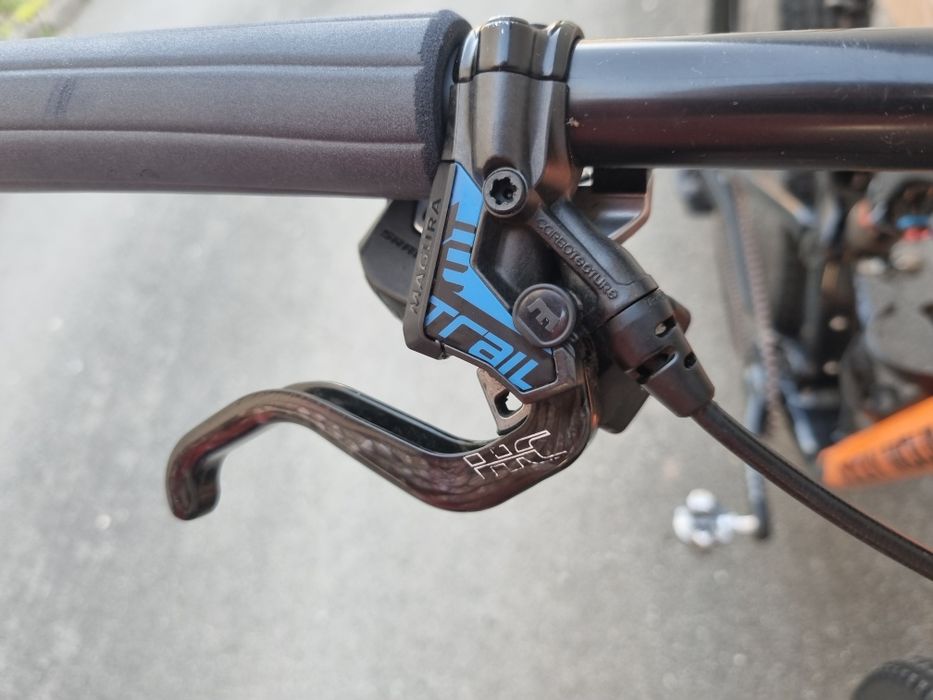 Bicicleta Full Suspension AXS
