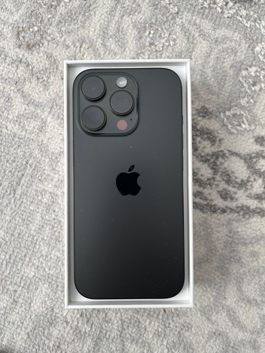 IPhone 16 Pro с гарантией