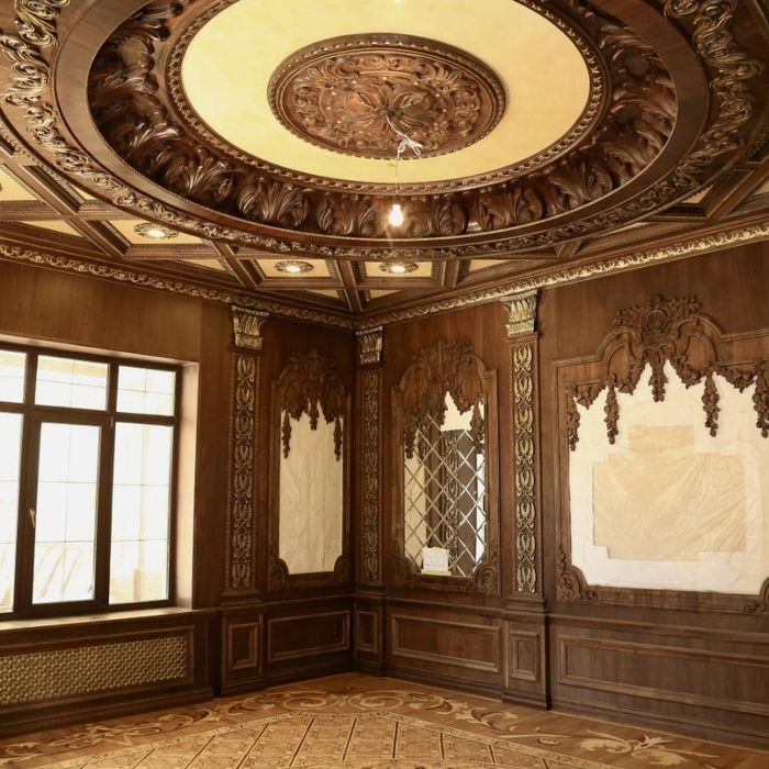 Паркет, лестницы и балясины, стеновые панели, мебель, двери