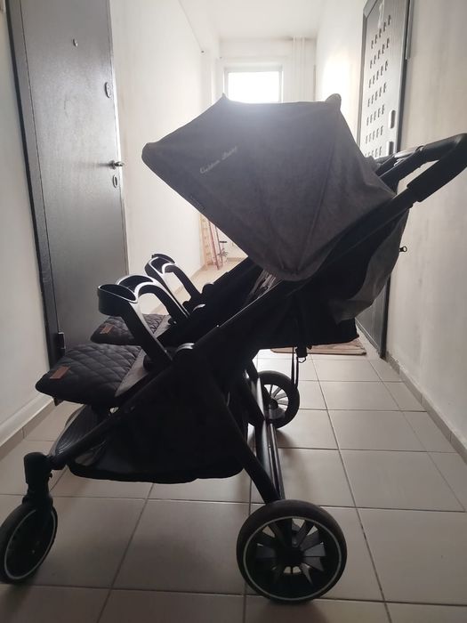 Продам коляску для двойни