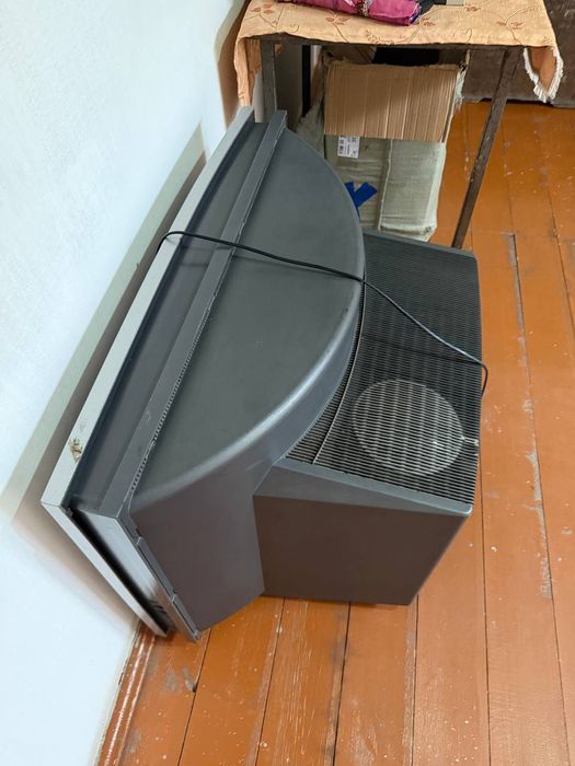 Televizorlar  sotiladi hammasi ishledi