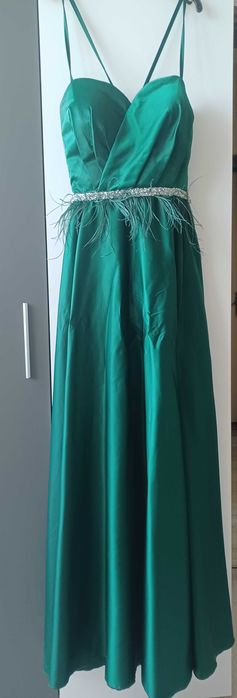 Официална сатенена рокля