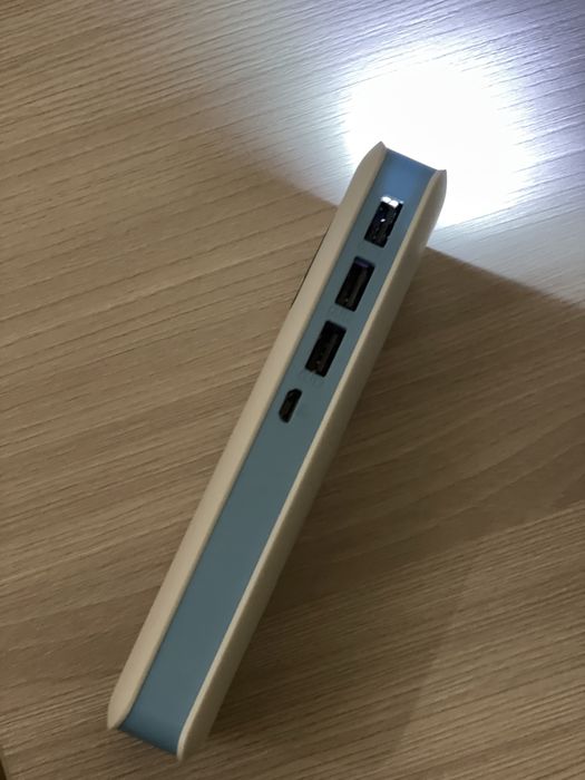 Power bank (пауэрбанк)