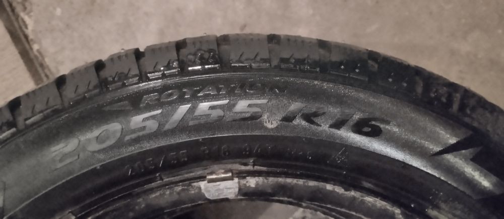 Продам шины зимние 4 шт.