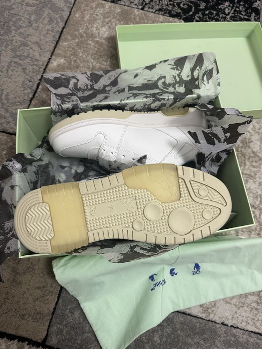 Adidasi baieti Off-white Out of Office
