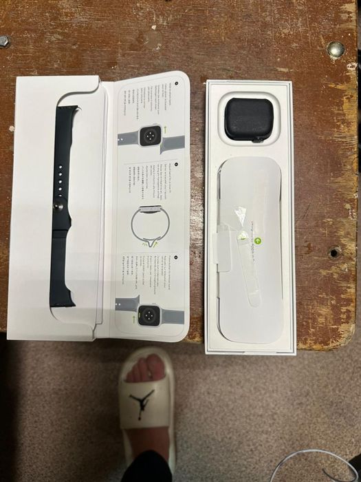 Продам Apple Watch 9 41mm