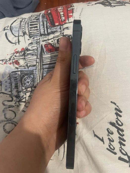 Iphone 12 pro цена 135000 торг есть