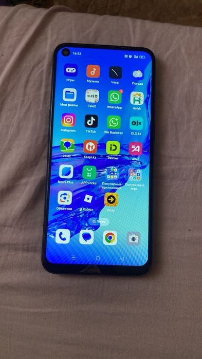 Продаю телефон!!