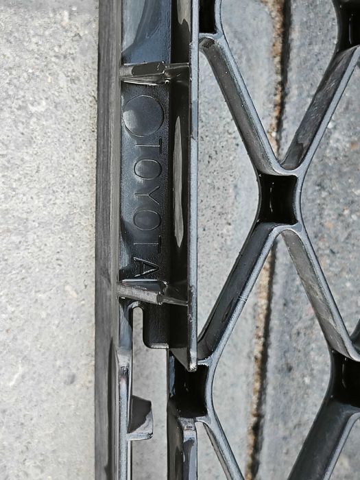 Решетки радиатора CAMRY 45 SE оригинал