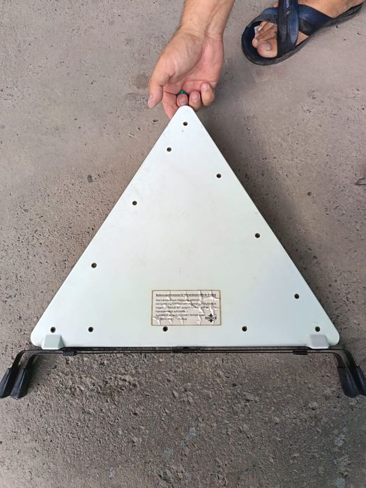 Продам аварийный знак остановки