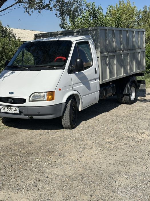 Ford tranzit sotiladi