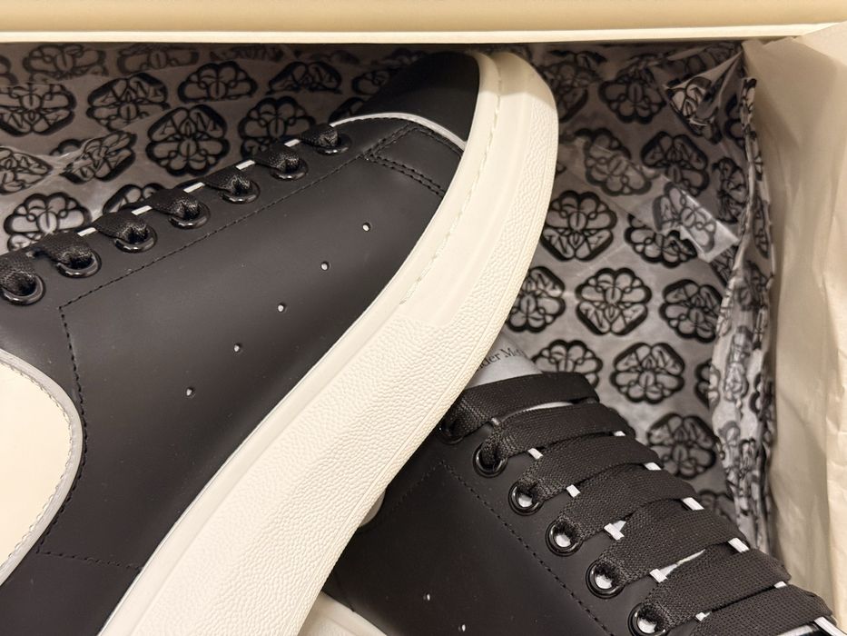 ! Reducere ! Adidasii alexander Mcqueen negrii reflective
