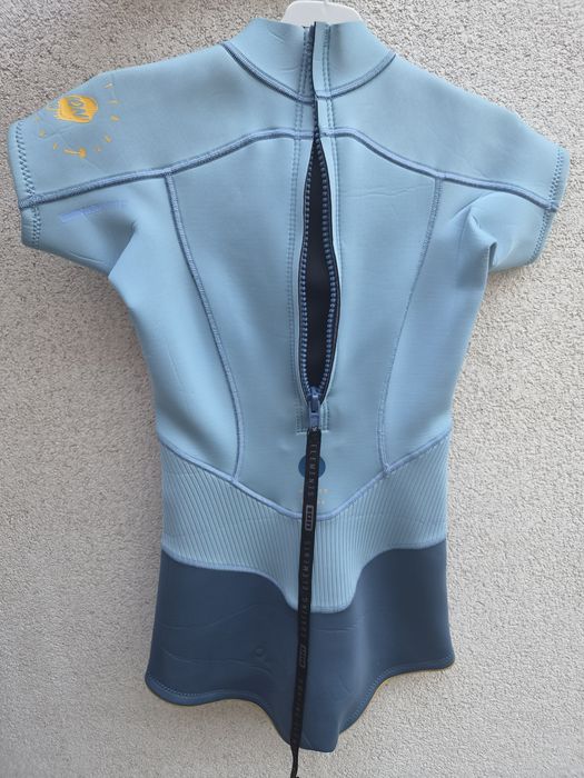 Неопрен и предпазна жилетка  (impact vest) за кайт - DUOTONE, ION, MYSTIC