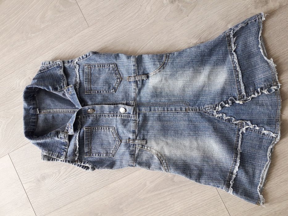 роклички и полички всичко по 3.лв за брои