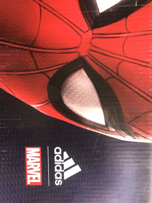 Кроссовки детские