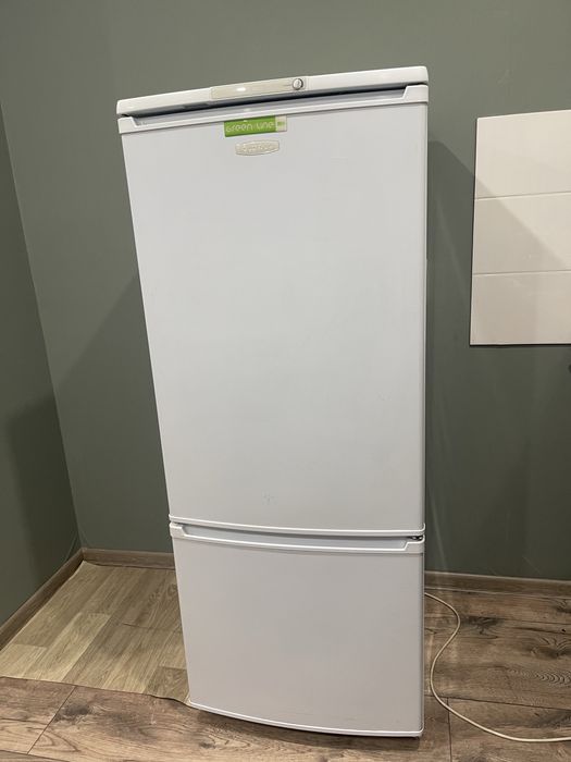 Холодильник Бирюса