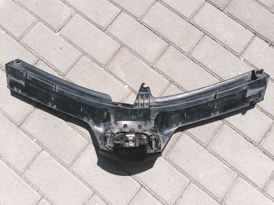 Эмблема на Тойота Рав4