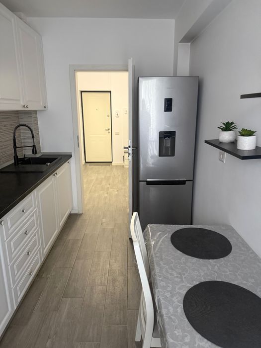 Apartament 2 camere (65mp)de inchiriat, 12 min metrou