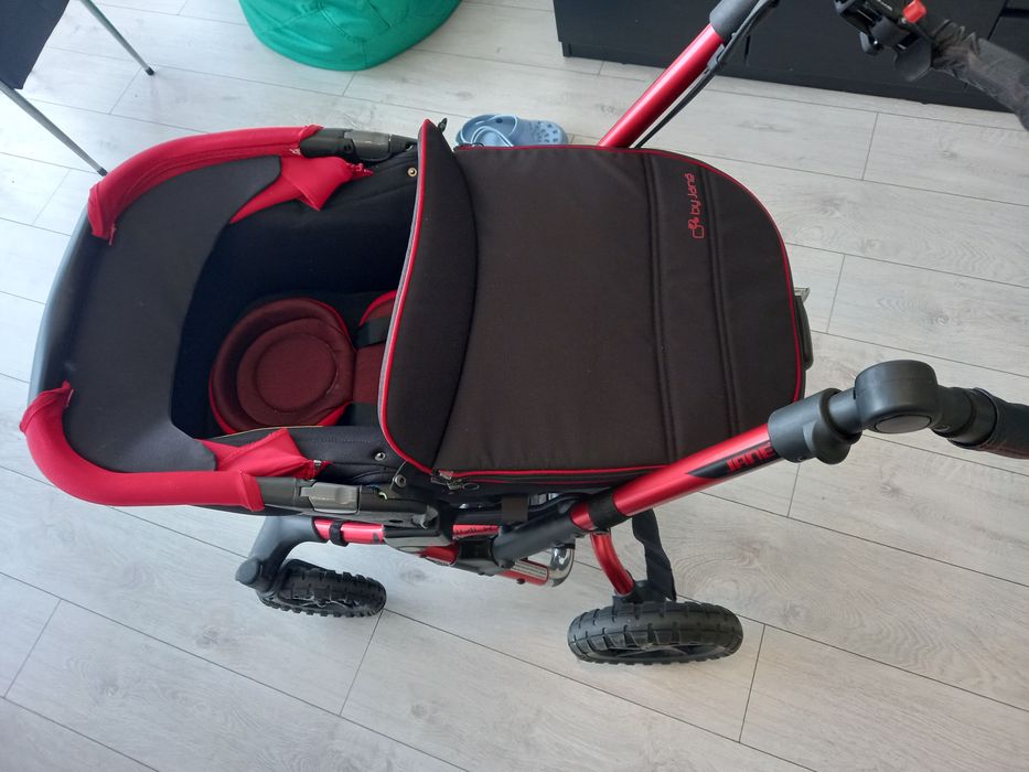 Детска , бебешка  количка  JANE CROSS WALK MATRIX LIGHT 2 RED S 53