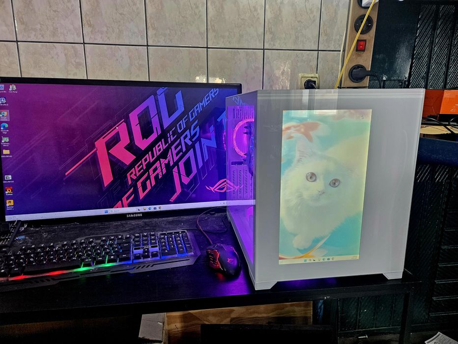 Unitate PC Gaming Ryzen 7 3700x video 8GB RX 6650XT 32GB RAM