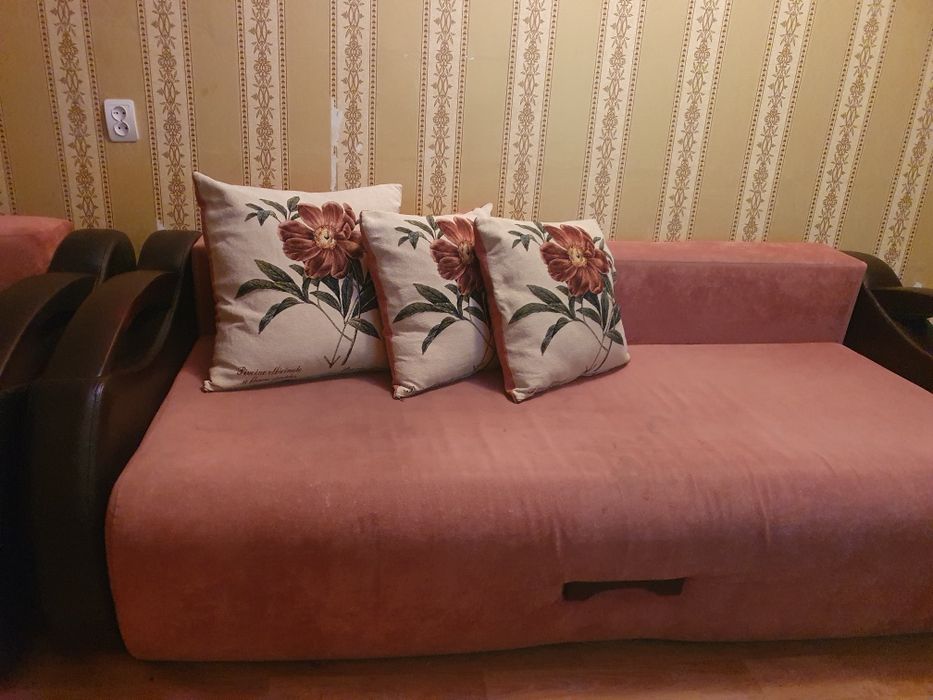 Продам диван и кресло