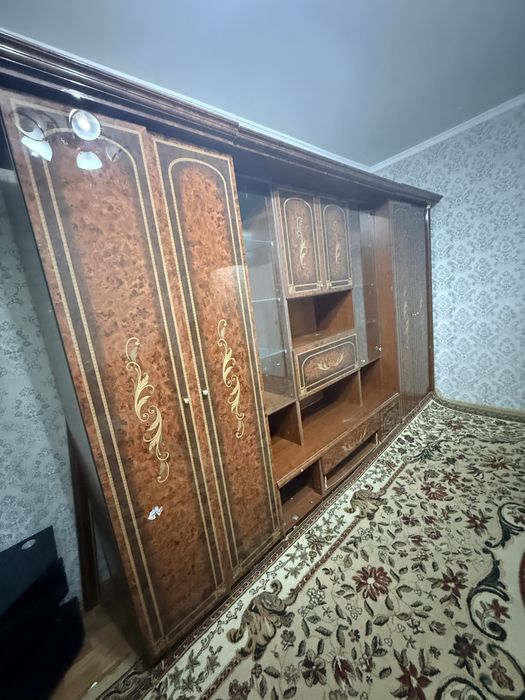 Продам стенку шкаф в хорошем состояние