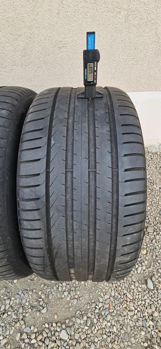 Jante R18 Anvelope original Mercedes E-Klasse 245/45 R18 275/40 R18 senzori Pirelli